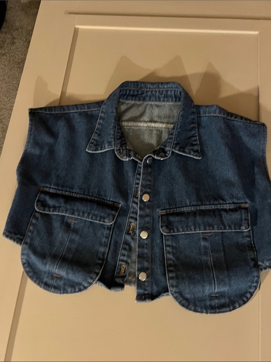 Commense Tops - Denim Crop Vest